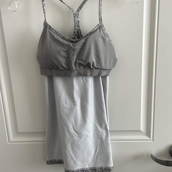 Lululemon Align Waist-Length Cami Racerback Padded Tank Top - Size 6 - Picture 4 of 6